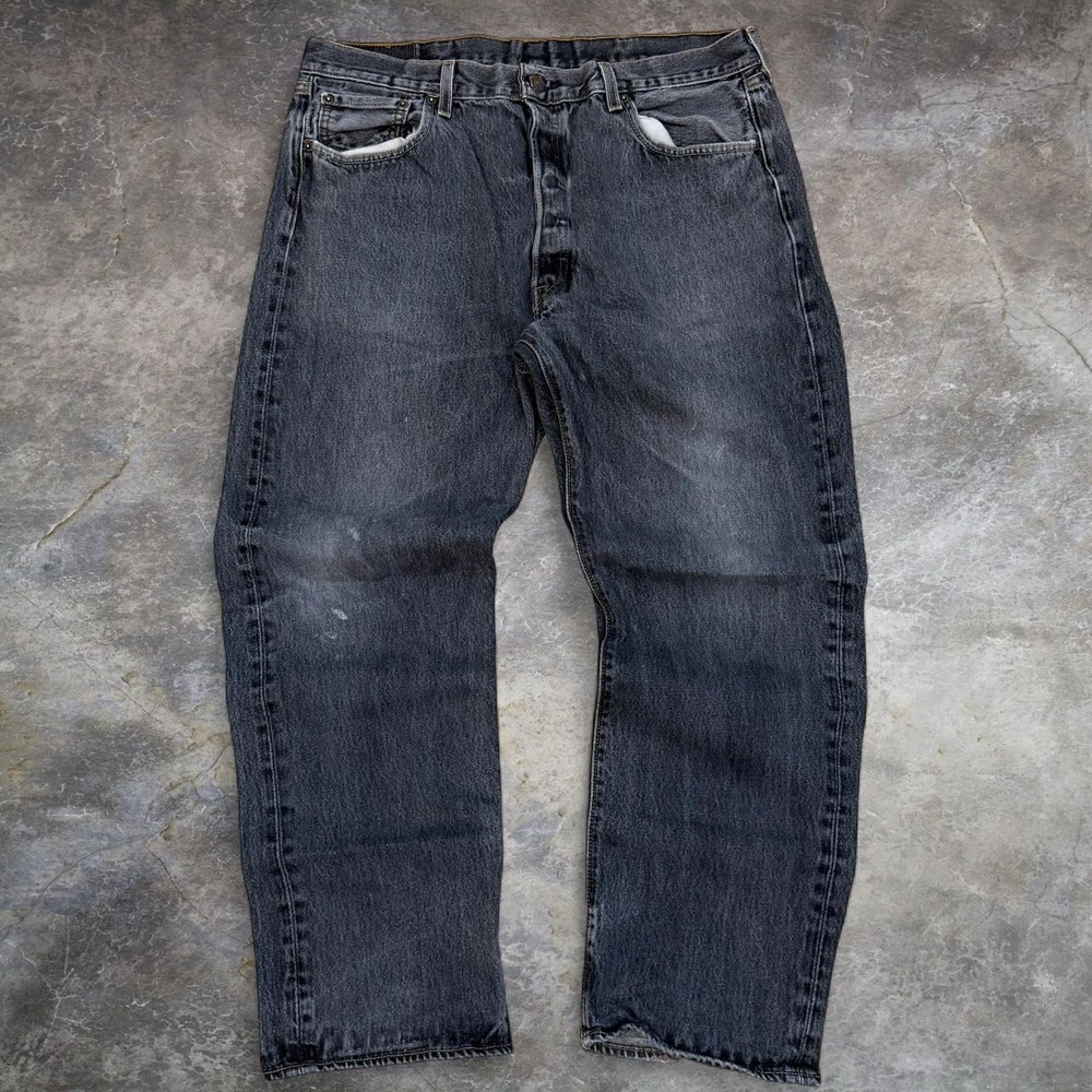 Levis 501 Button Fly Faded Black Distressed Jeans Men's Size 38x29.5 Classic